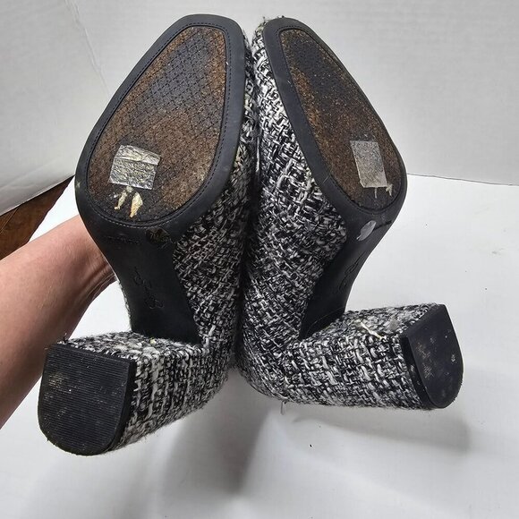 Jessica Simpson Black and White Tweed Fabric Ankle Booties size 7 - Picture 8 of 9